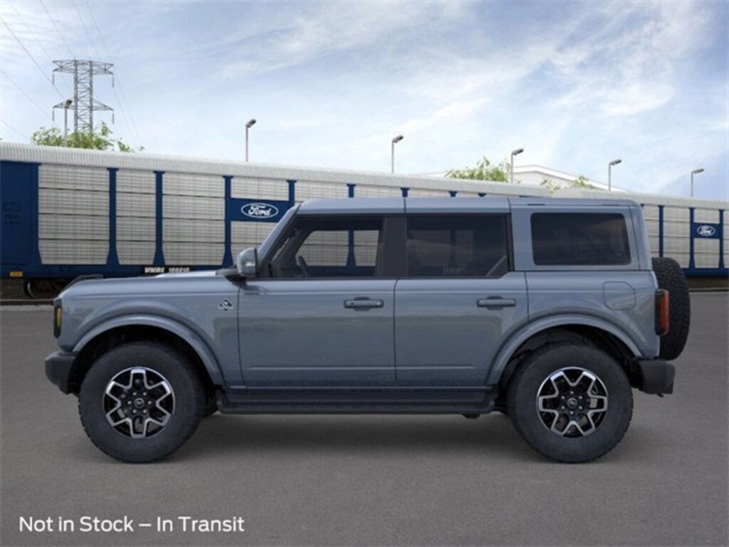 New 2025 Ford Bronco Outer Banks SUV