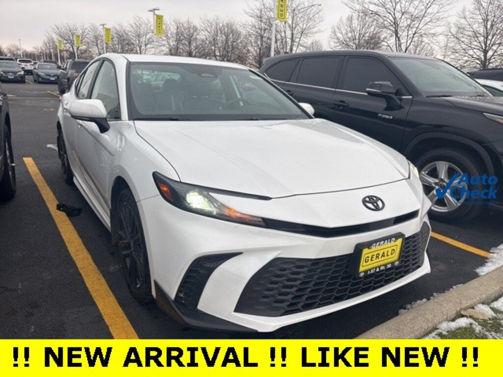 Certified 2025 Toyota Camry SE Sedan
