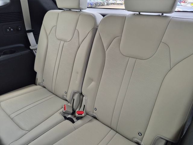 2025 Kia Sorento S - Photo 25