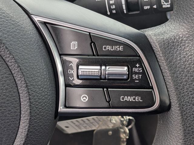 2023 Kia Seltos LX - Photo 14