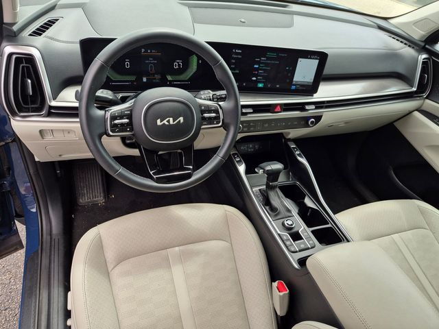 2025 Kia Sorento S - Photo 2