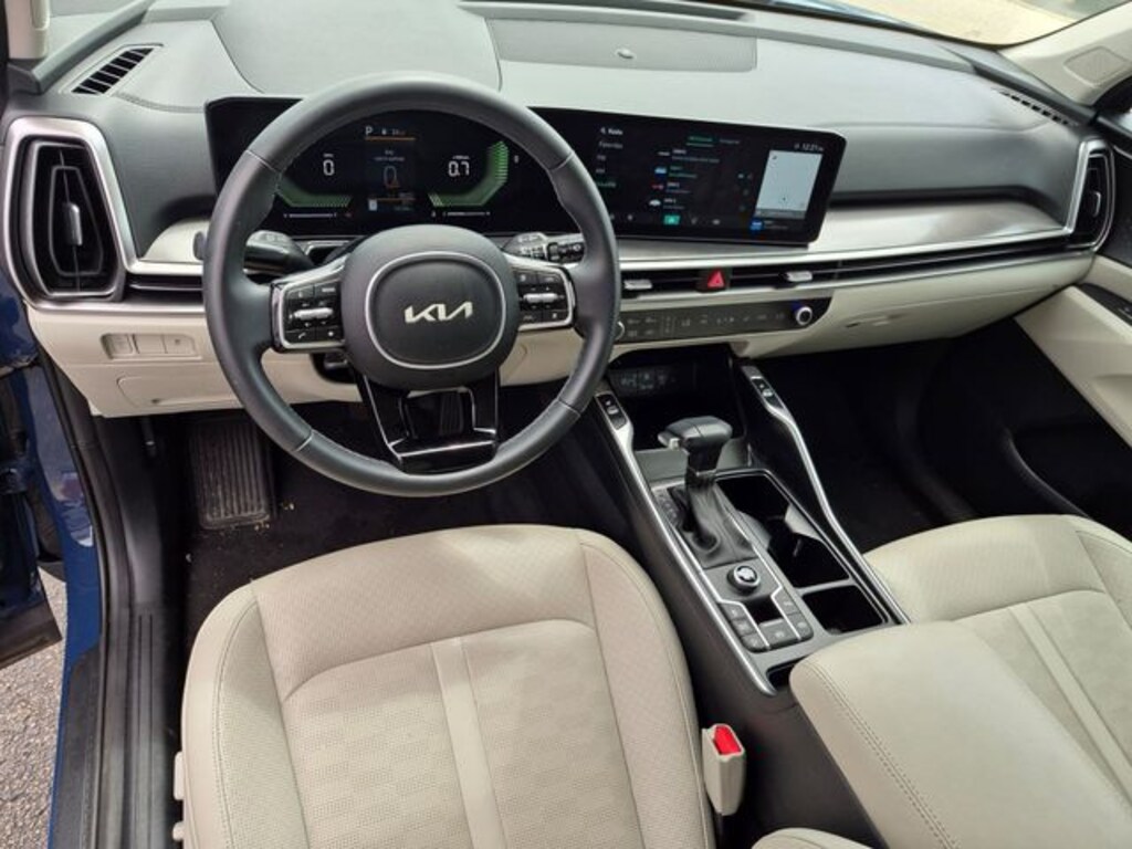 Used 2025 Kia Sorento S SUV