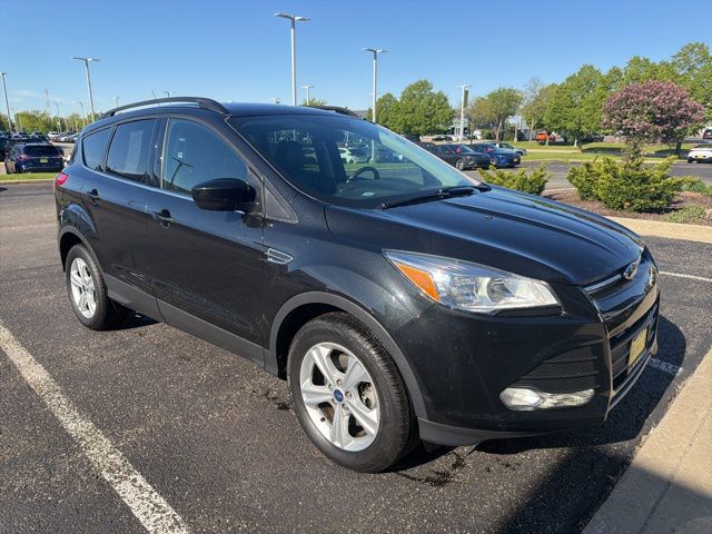 Used 2015 Ford Escape SE with VIN 1FMCU9G98FUC07291 for sale in North Aurora, IL