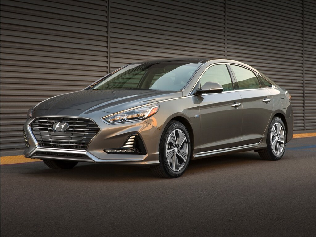 Used 2018 Hyundai Sonata Hybrid Limited w/Emerald Blue Interior Sedan
