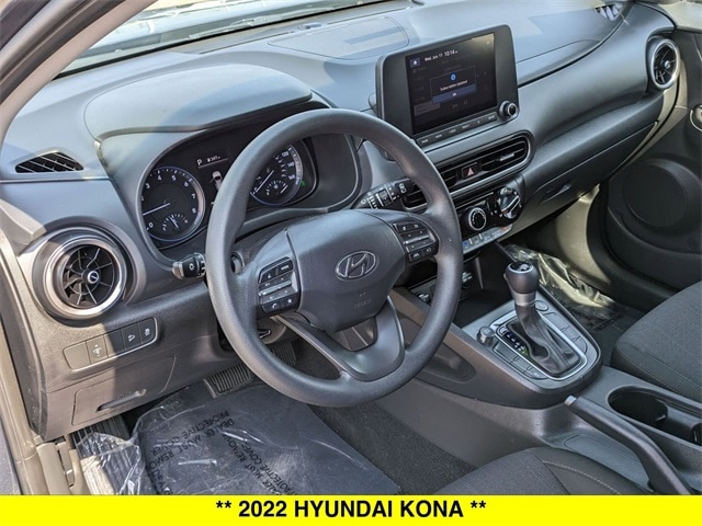 Used 2022 Hyundai Kona SEL with VIN KM8K6CABXNU912722 for sale in North Aurora, IL