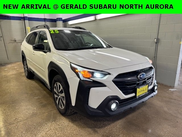 2025 Subaru Outback Premium's photo