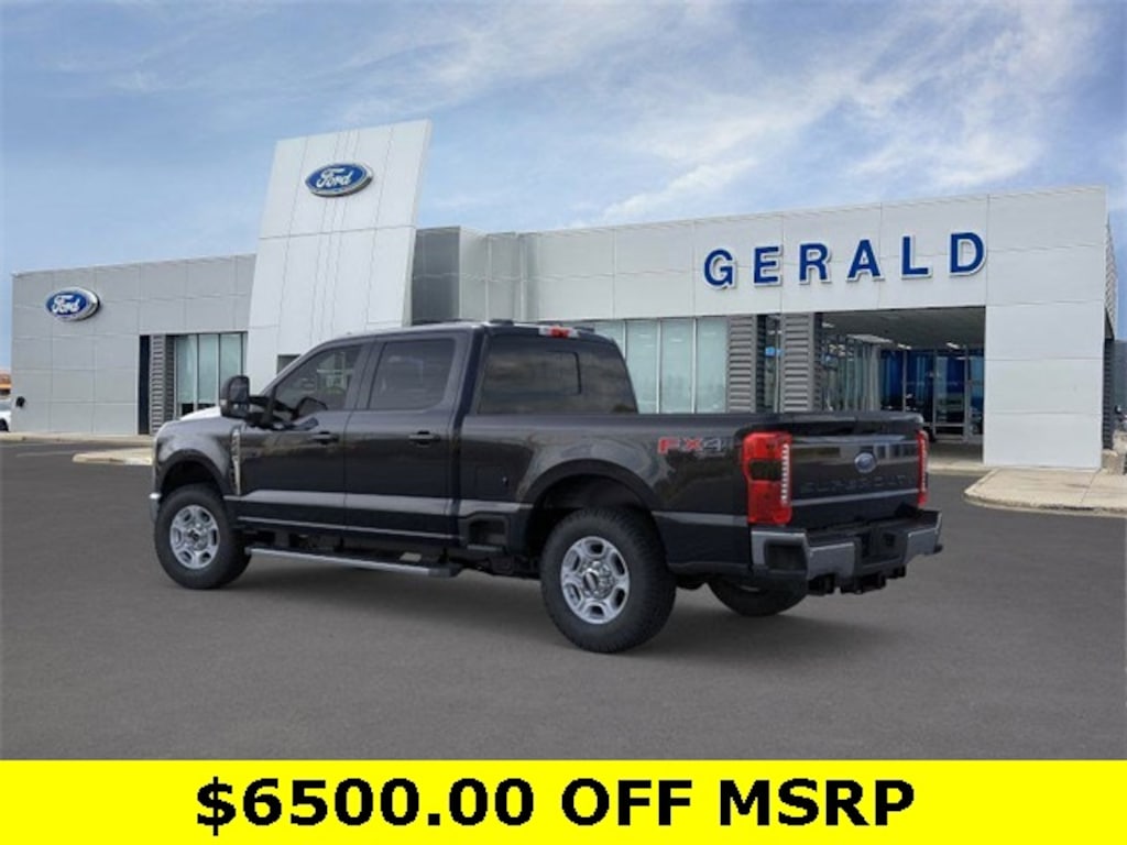 New 2026 Ford F-250 XLT Truck Crew Cab