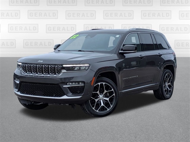 2022 Jeep Grand Cherokee Summit Reserve's photo