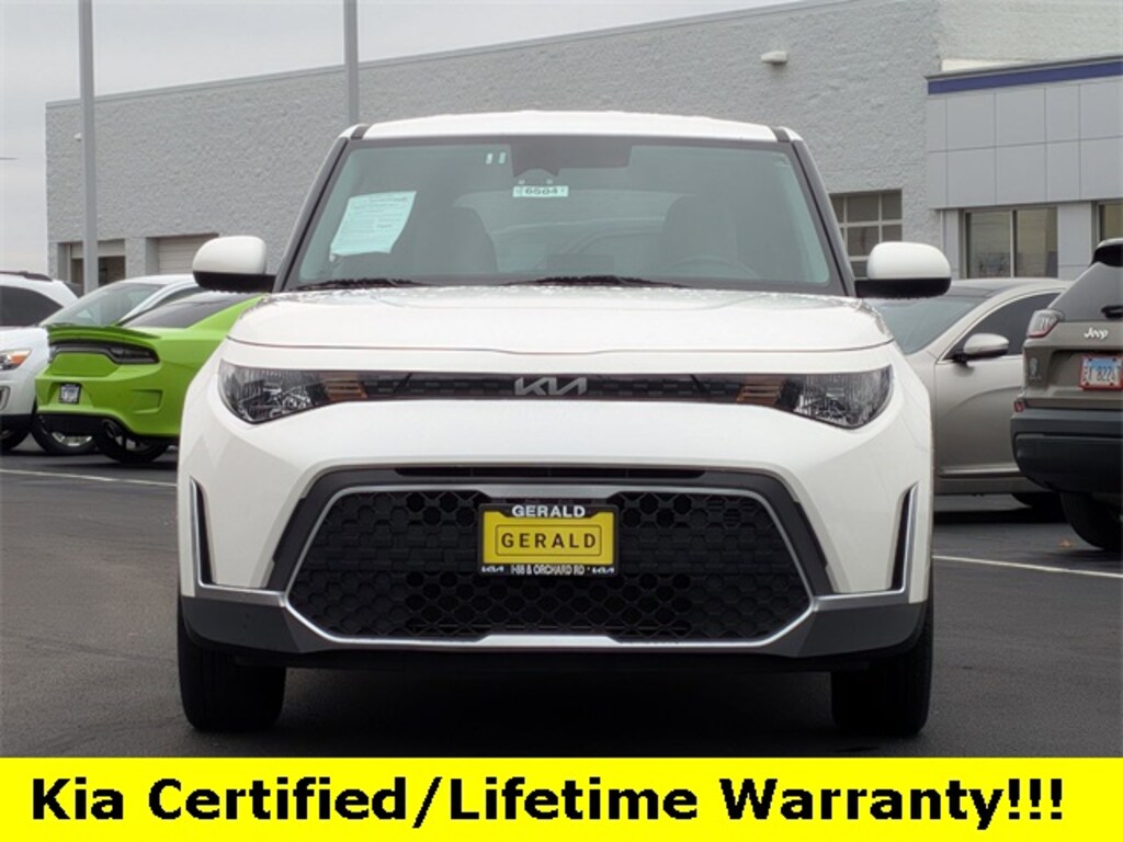Certified 2023 Kia Soul LX Hatchback
