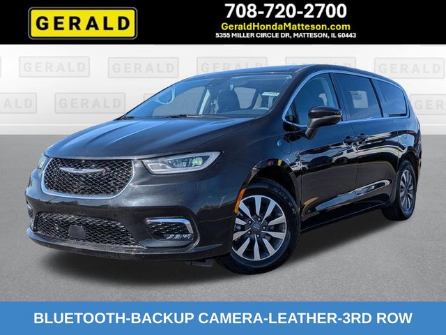 2023 Chrysler Pacifica Hybrid Touring L