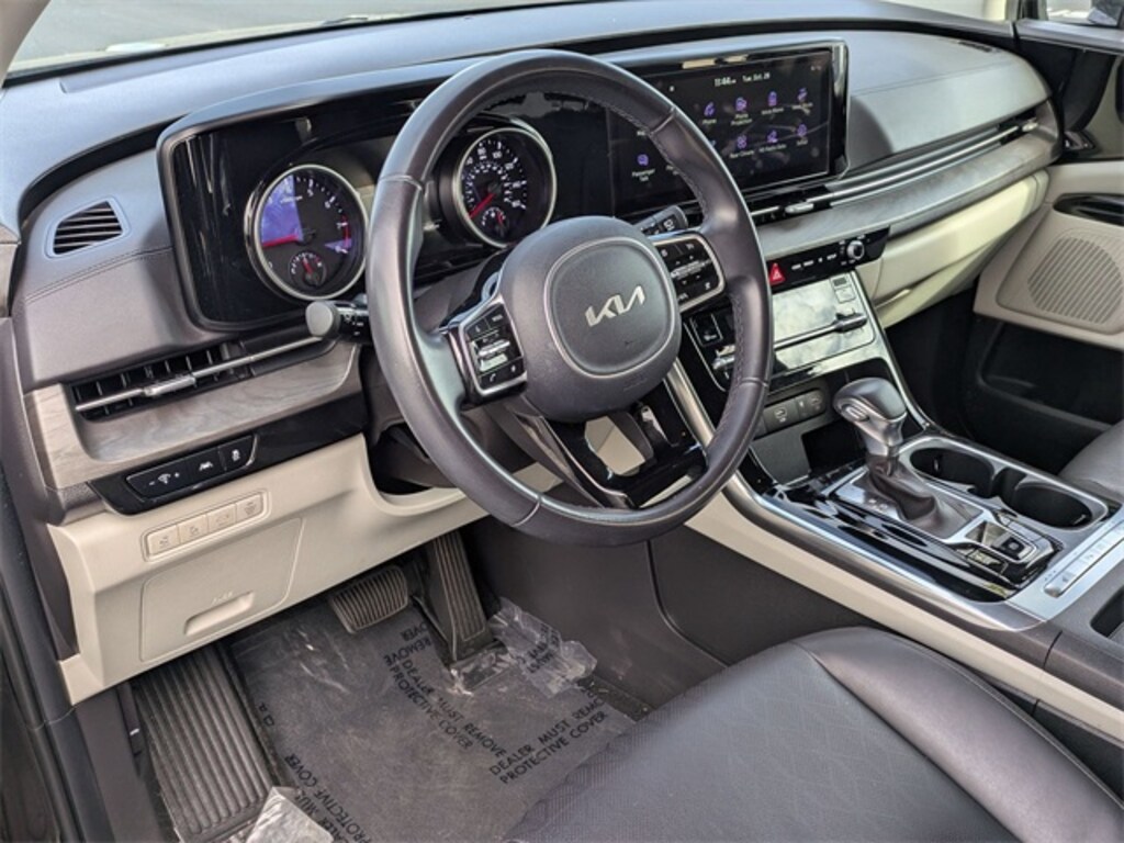 Certified 2024 Kia Carnival EX MPV