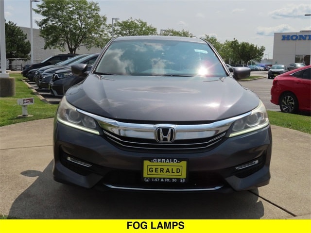 Used 2017 Honda Accord Sport SE with VIN 1HGCR2F15HA078361 for sale in North Aurora, IL