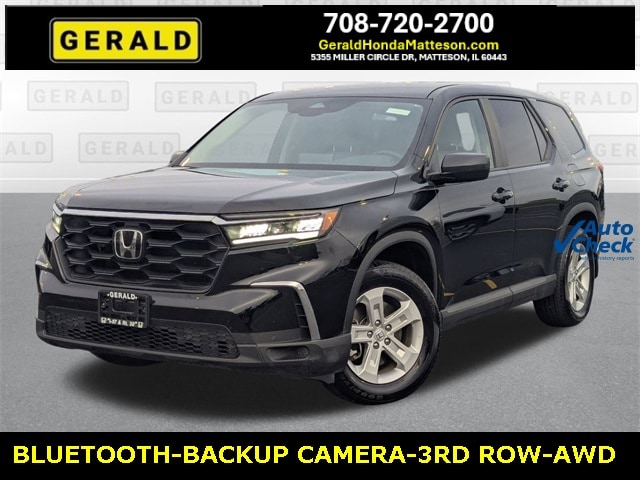 2024 Honda Pilot LX's photo