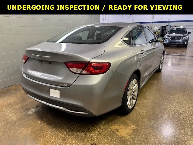 Used 2015 Chrysler 200 Limited with VIN 1C3CCCAB1FN538888 for sale in North Aurora, IL