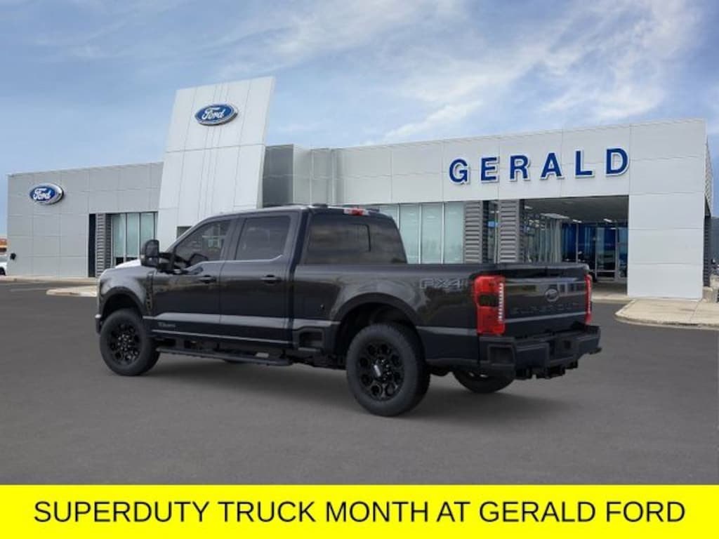 New 2026 Ford F-350 Lariat Truck Crew Cab