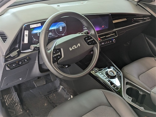 Used 2024 Kia Niro Wind with VIN KNDCR3L12R5101727 for sale in North Aurora, IL