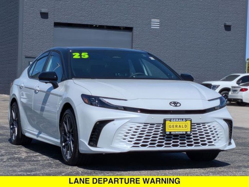 Used 2025 Toyota Camry XSE Sedan