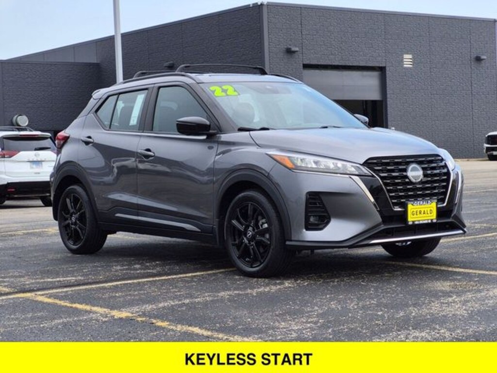 Used 2022 Nissan Kicks SR SUV