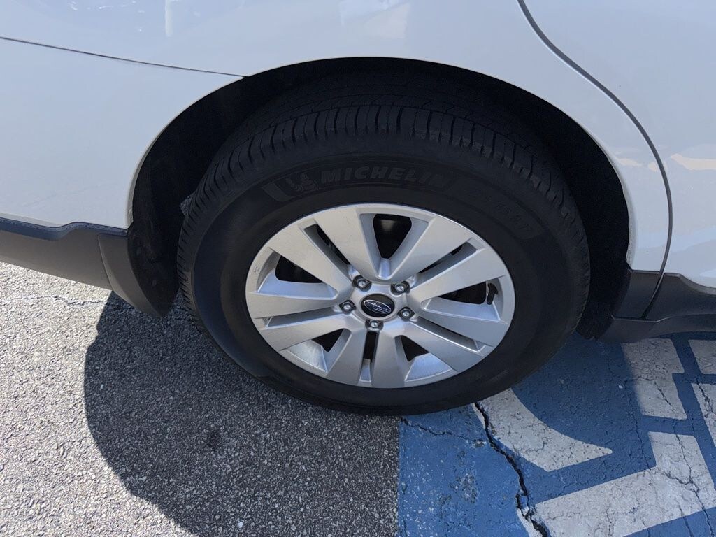 Used 2018 Subaru Outback 2.5i Premium with SUV