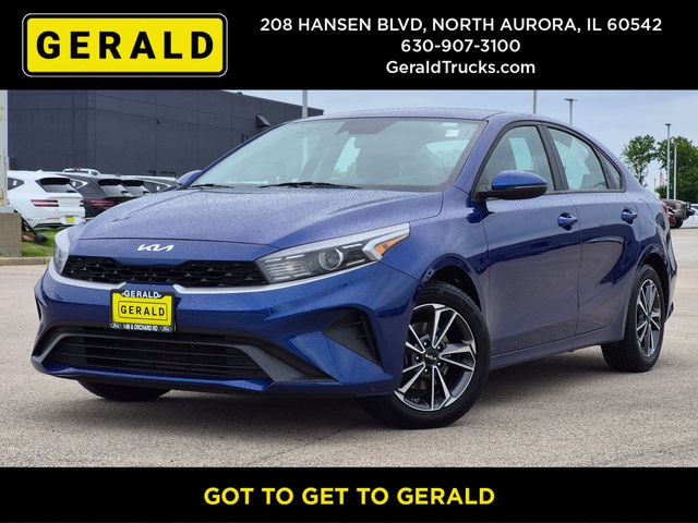2022 Kia Forte LXS AT's photo