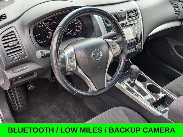 Used 2013 Nissan Altima Sedan SV with VIN 1N4AL3AP0DC132274 for sale in North Aurora, IL