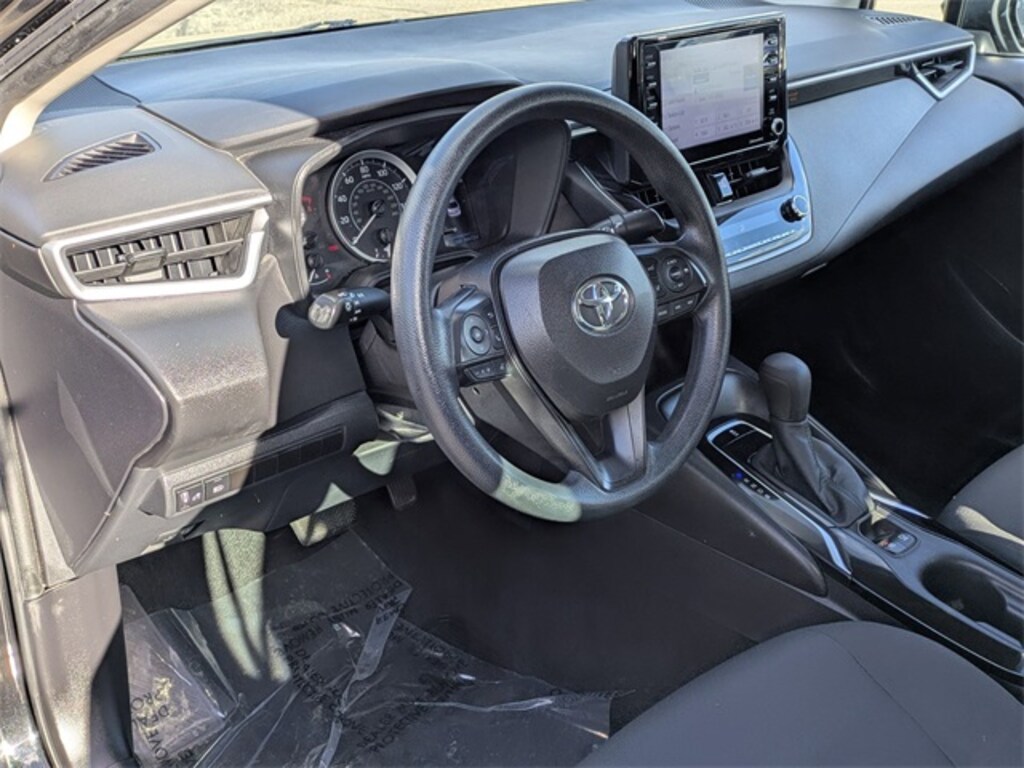 Used 2022 Toyota Corolla LE Sedan