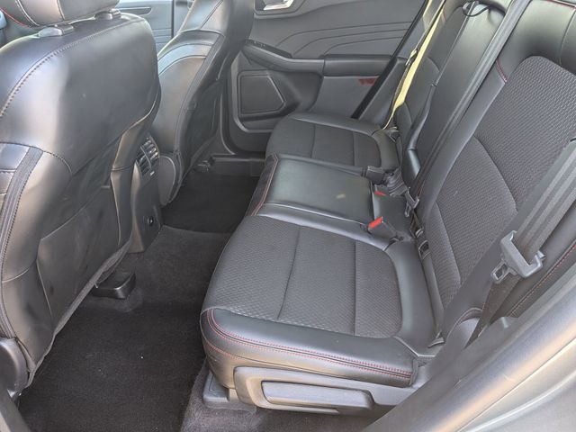 2025 Ford Escape ST-Line - Photo 24