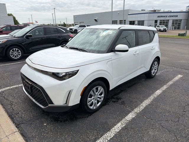 2023 Kia Soul 2.0L LX IVT's photo