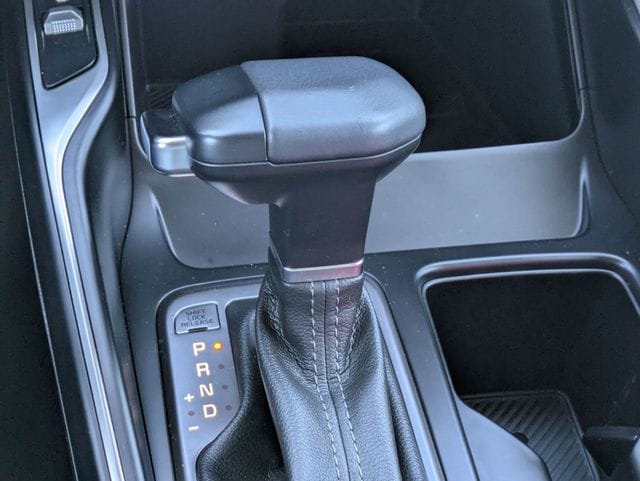 2025 Kia Sorento S - Photo 24