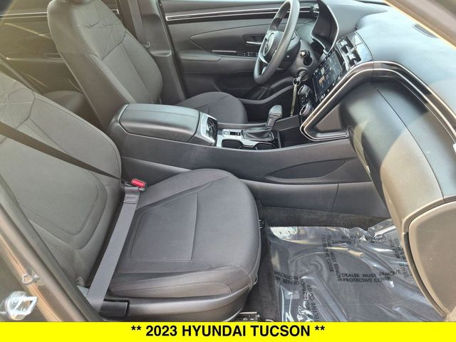 2023 Hyundai Tucson SE - Photo 28