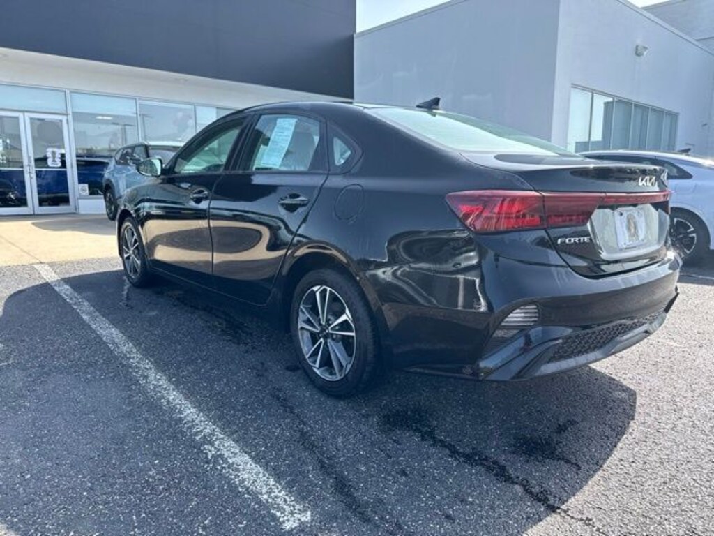 Certified 2022 Kia Forte LXS Sedan