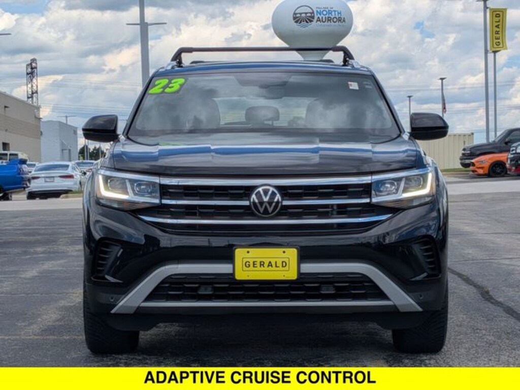 Used 2023 Volkswagen Atlas Cross Sport 2.0T SE w/Technology SUV