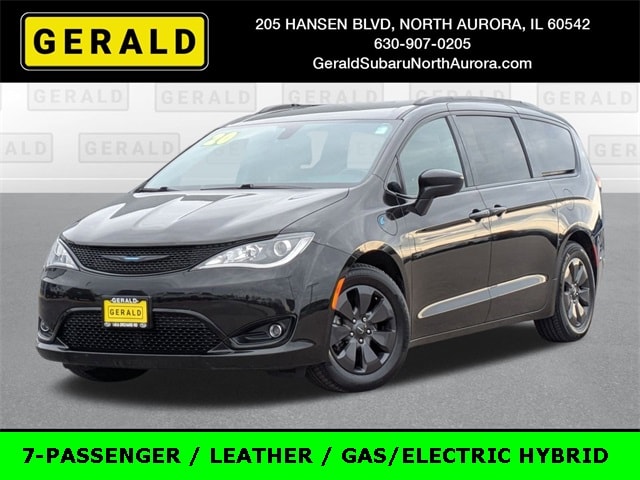 2020 Chrysler Pacifica Hybrid Touring L's photo