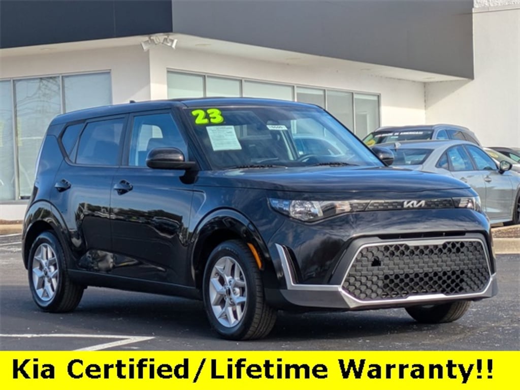 Certified 2023 Kia Soul LX Hatchback