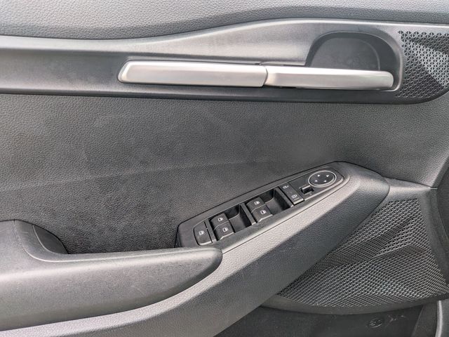 2023 Kia Seltos LX - Photo 11