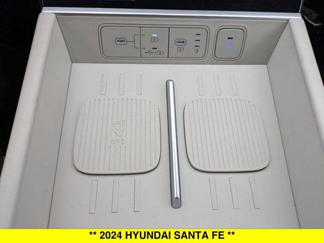 2024 Hyundai Santa Fe Limited - Photo 18