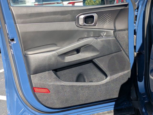 2025 Kia Sorento S - Photo 10