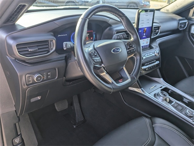 Used 2020 Ford Explorer ST with VIN 1FM5K8GC8LGC76979 for sale in North Aurora, IL