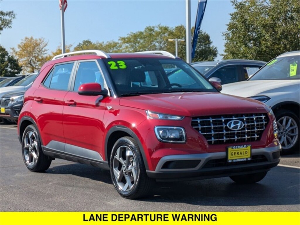 Used 2023 Hyundai Venue SEL SUV