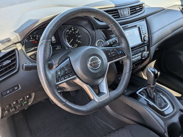 Used 2019 Nissan Rogue SV with VIN 5N1AT2MV9KC775066 for sale in North Aurora, IL