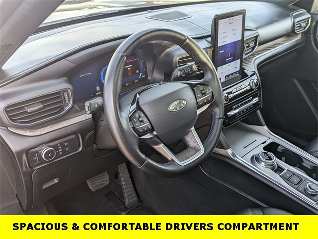 Used 2022 Ford Explorer Platinum with VIN 1FM5K8HC7NGA02724 for sale in North Aurora, IL