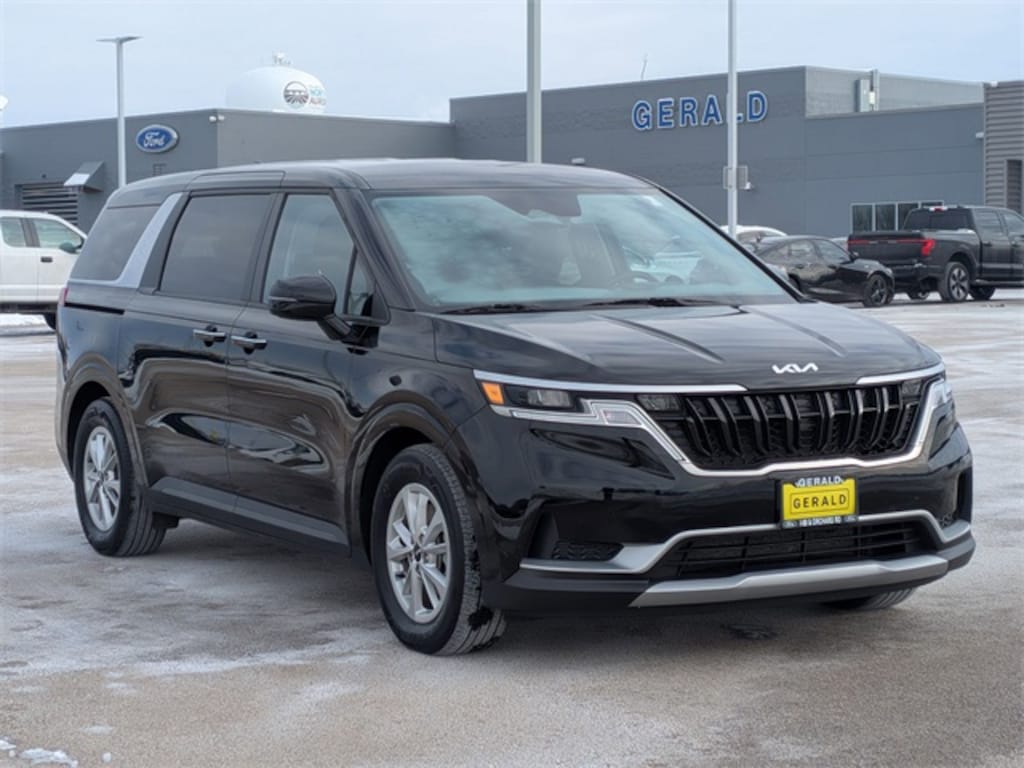 Used 2024 Kia Carnival LX Seat Package MPV