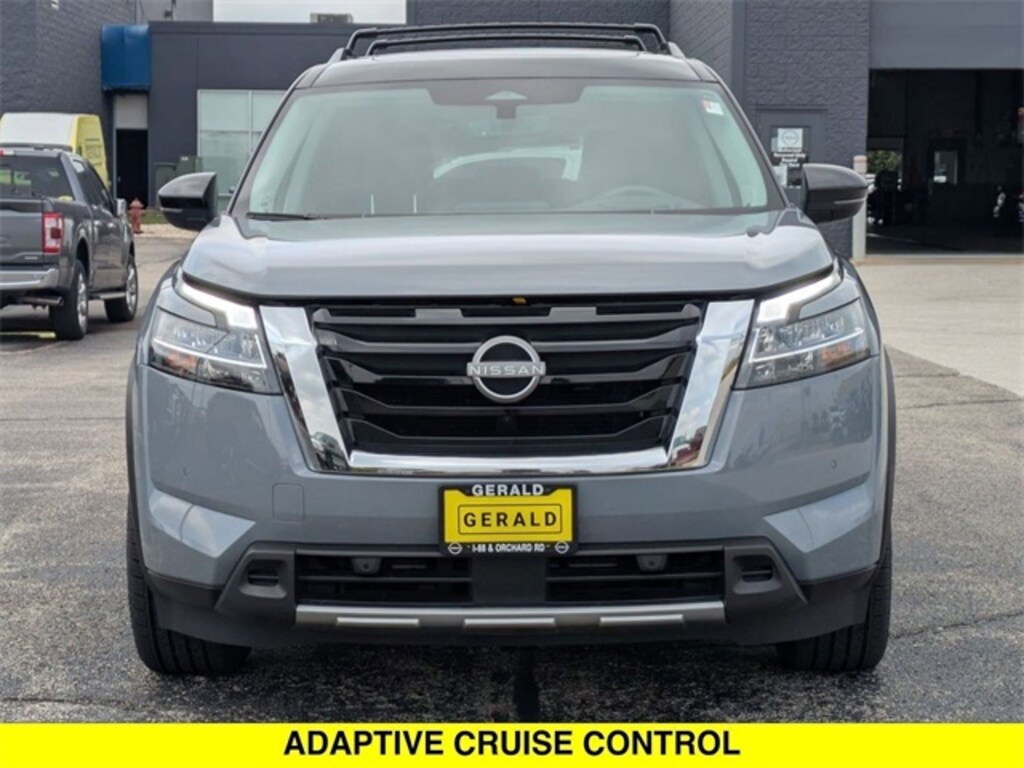 Used 2024 Nissan Pathfinder Platinum SUV