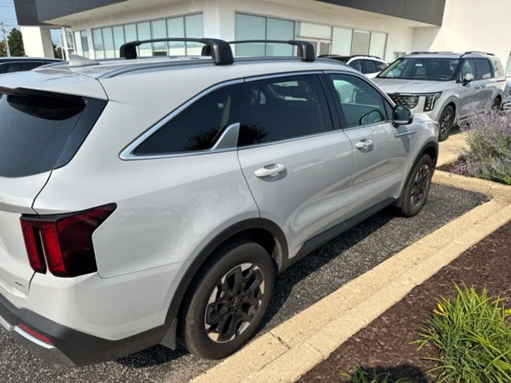 Certified 2025 Kia Sorento S SUV