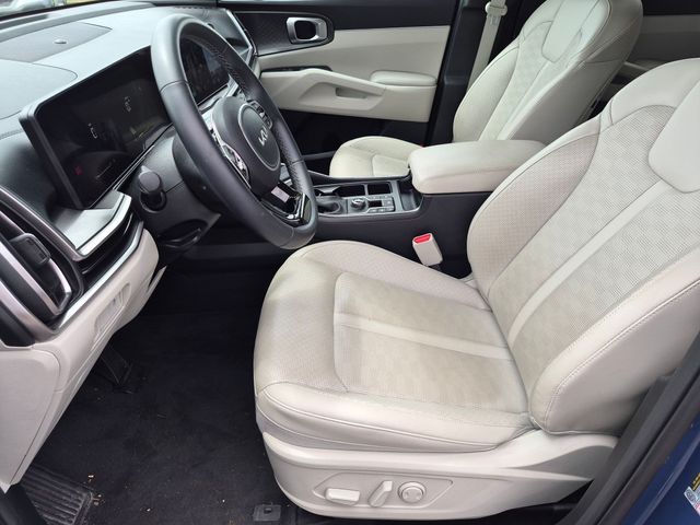 2025 Kia Sorento S - Photo 12