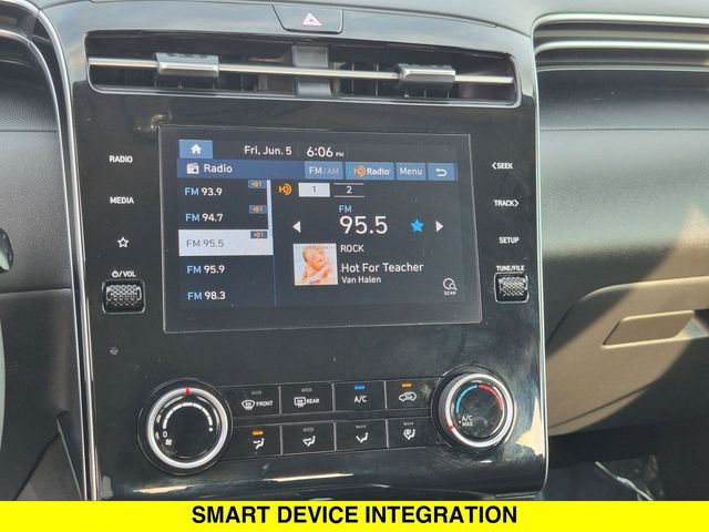 2023 Hyundai Tucson SE - Photo 16