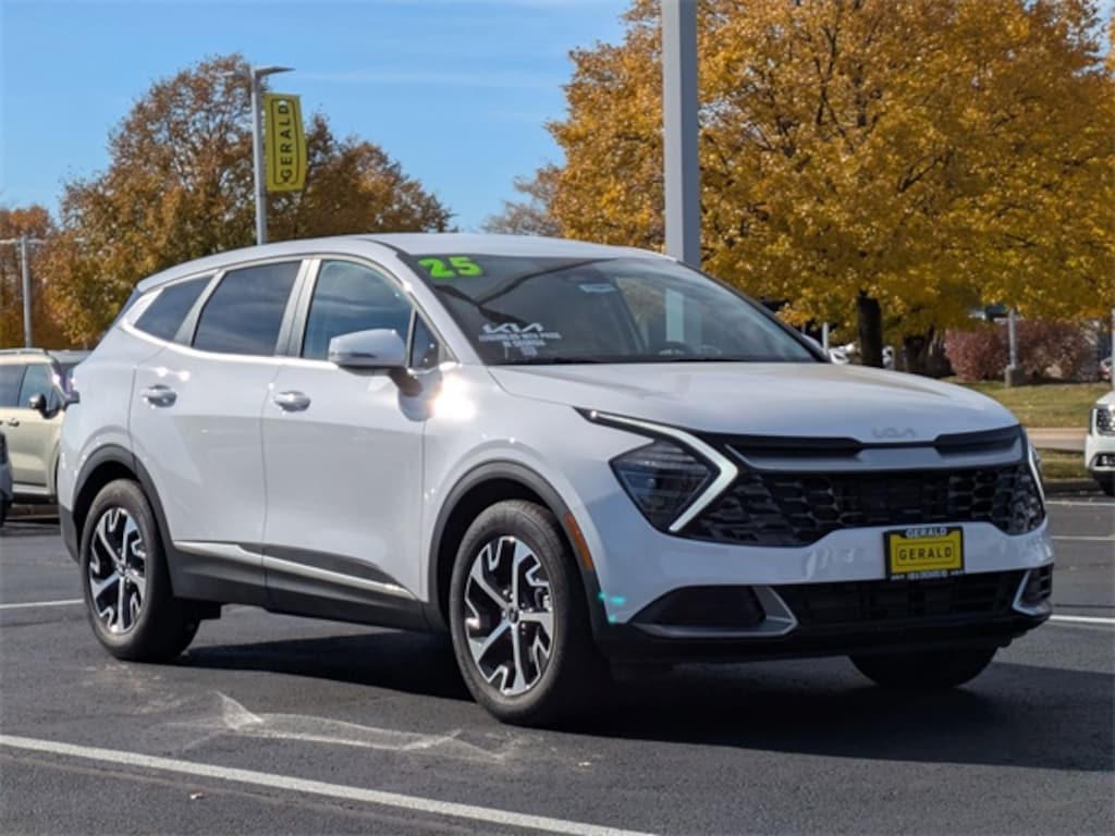 Certified 2025 Kia Sportage EX SUV
