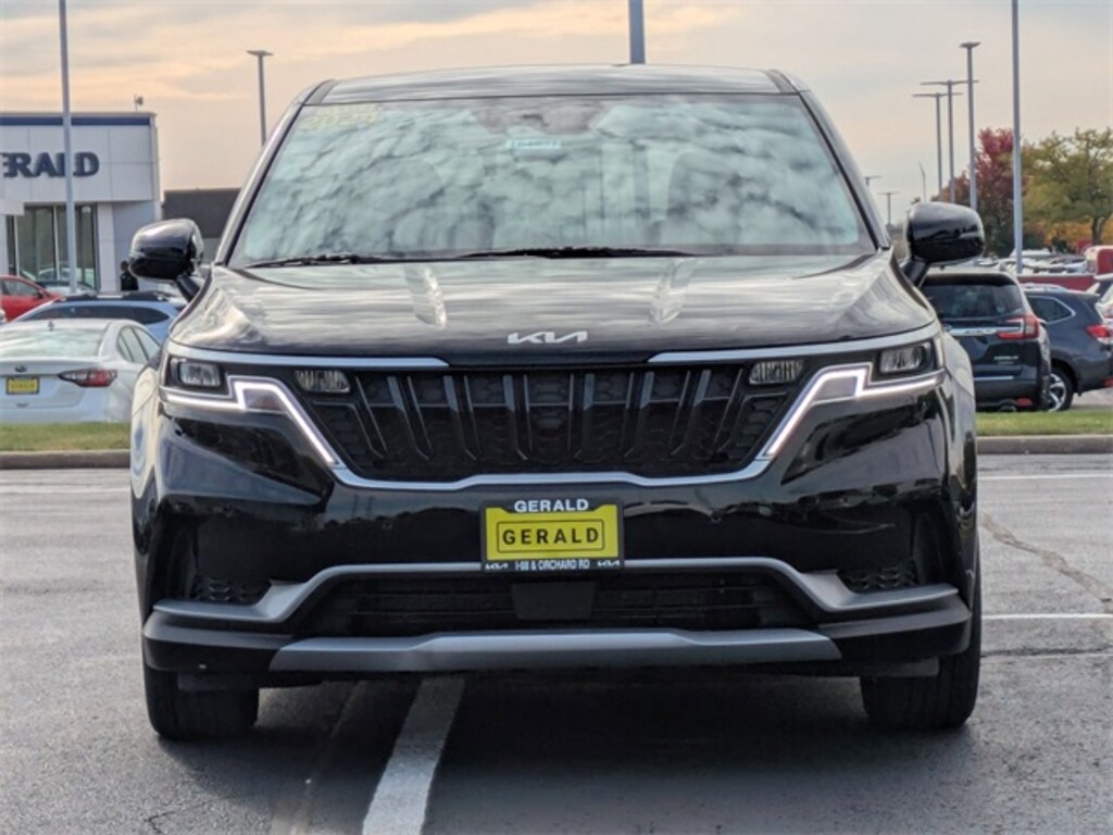 Certified 2024 Kia Carnival EX MPV