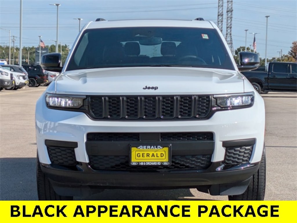 Used 2023 Jeep Grand Cherokee L Laredo SUV