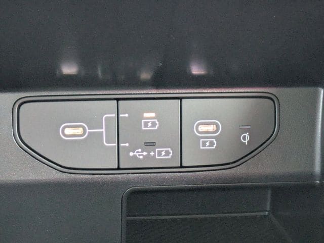 2025 Kia Sorento S - Photo 21